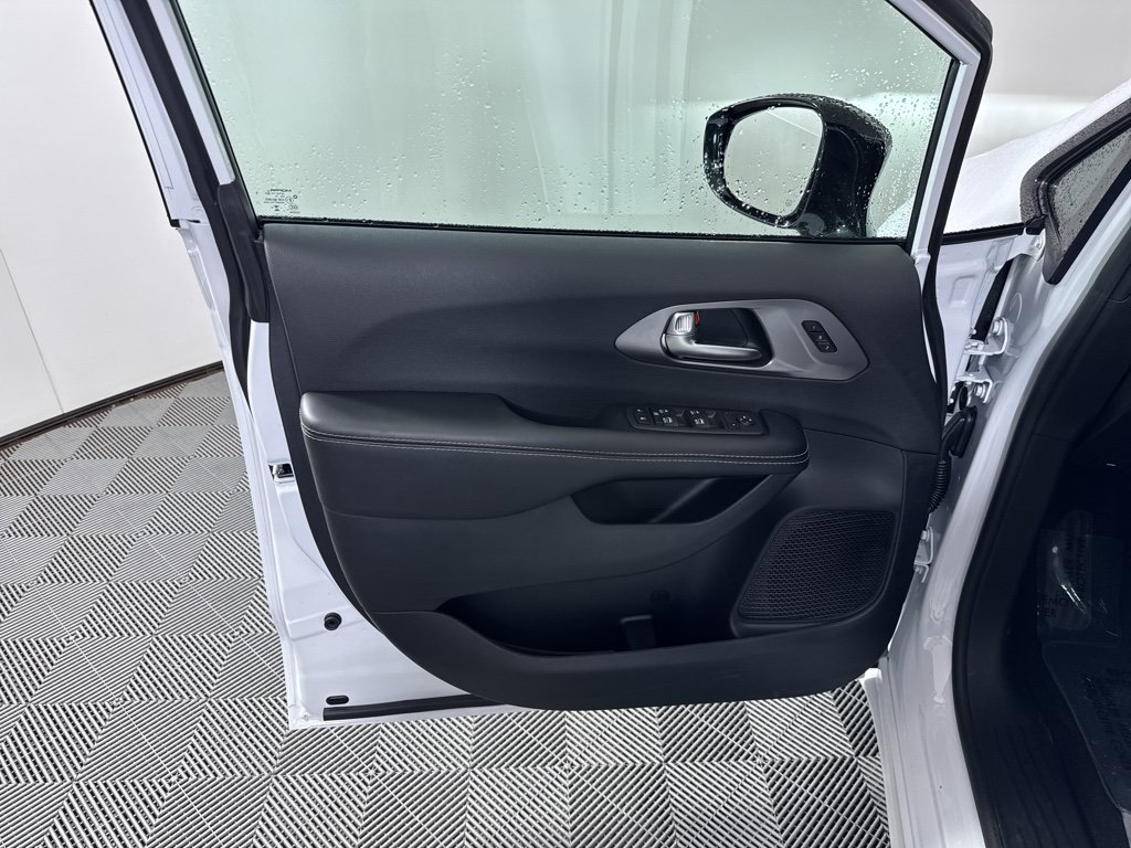 New 2026 Chrysler Pacifica Select w/ S Appearance Package AWD/4WD image 28