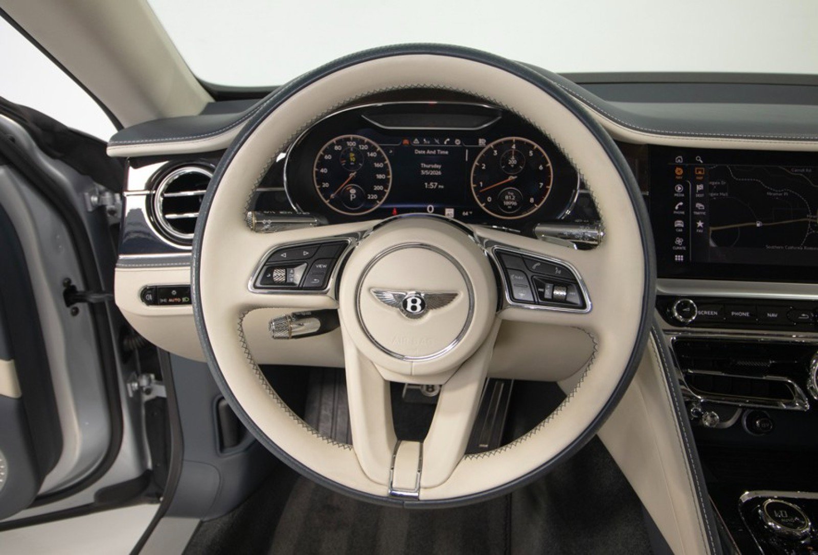 Used 2021 Bentley Flying Spur W12 image 25