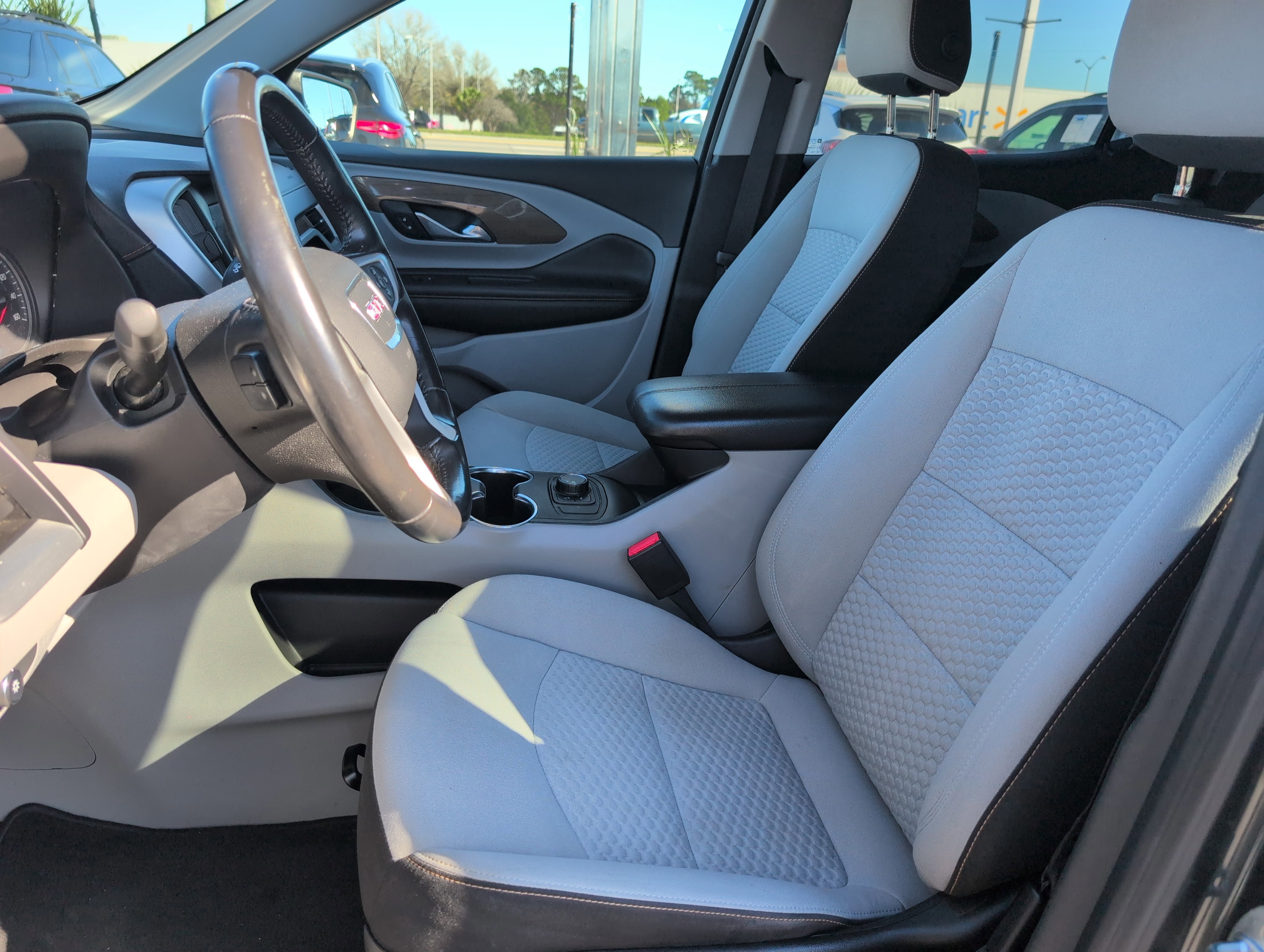 Used 2020 GMC Terrain SLE image 13