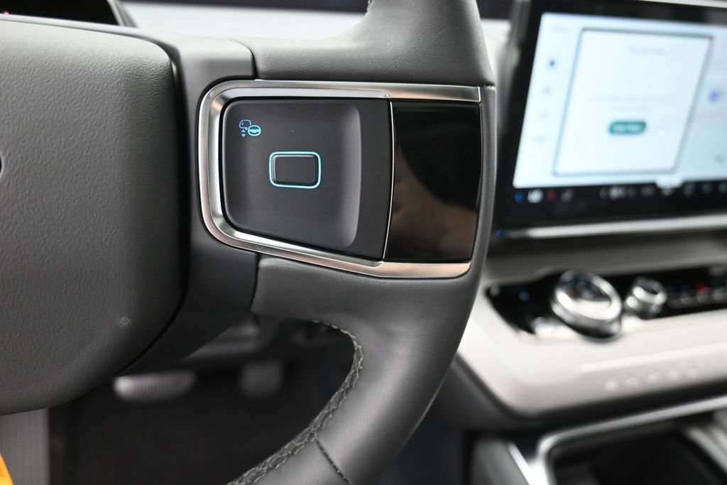 New 2026 Ford Expedition Max Active RWD image 6