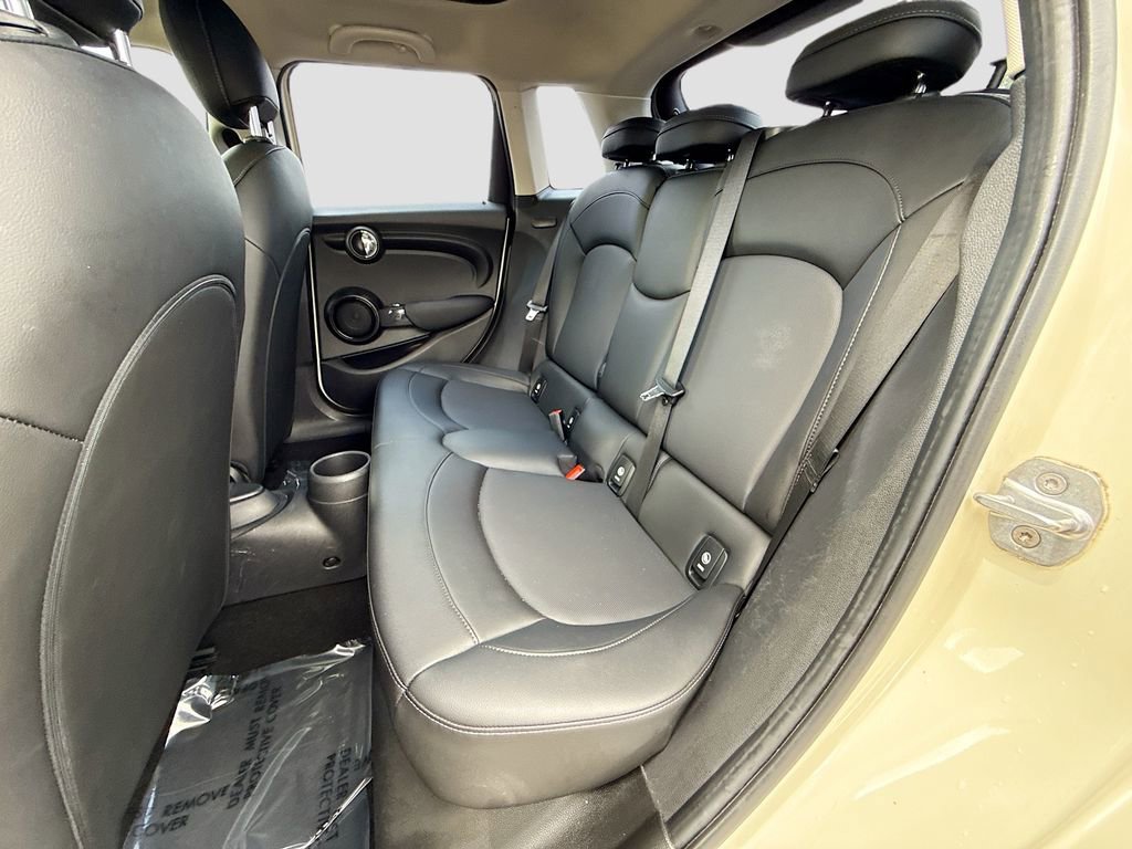 Used 2020 MINI Cooper 4-Door Hardtop image 19