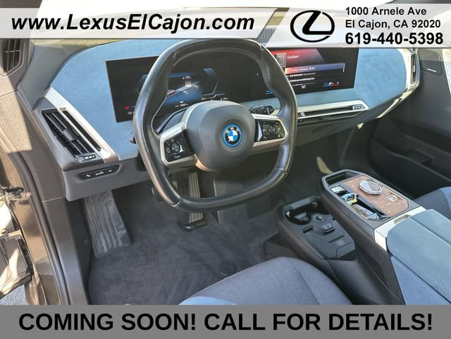 Used 2023 BMW iX xDrive50 w/ Premium Package AWD/4WD image 7