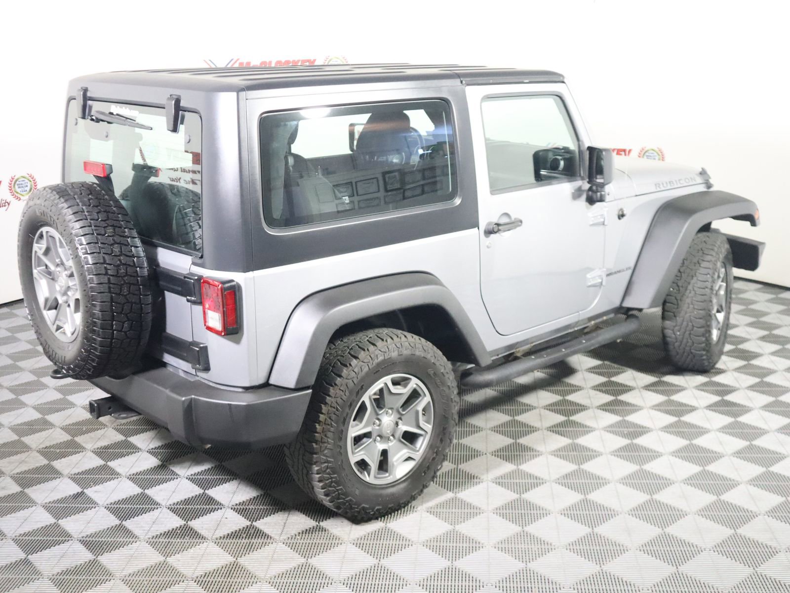 Used 2015 Jeep Wrangler Rubicon w/ Connectivity Group AWD/4WD image 3