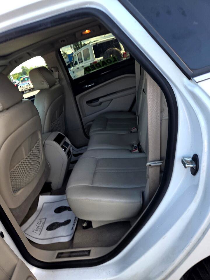 Used 2013 Cadillac SRX Luxury image 11