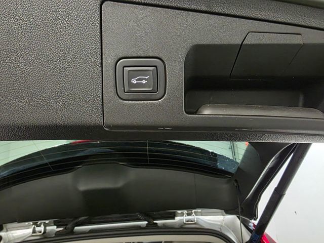 Used 2021 Cadillac XT4 Premium Luxury image 8