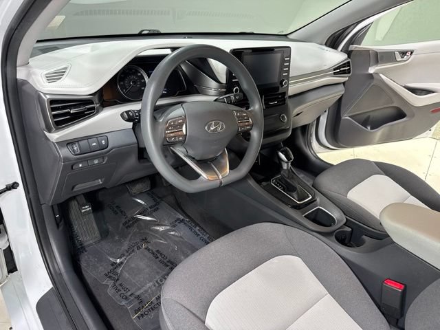 Used 2020 Hyundai Ioniq Blue FWD image 9
