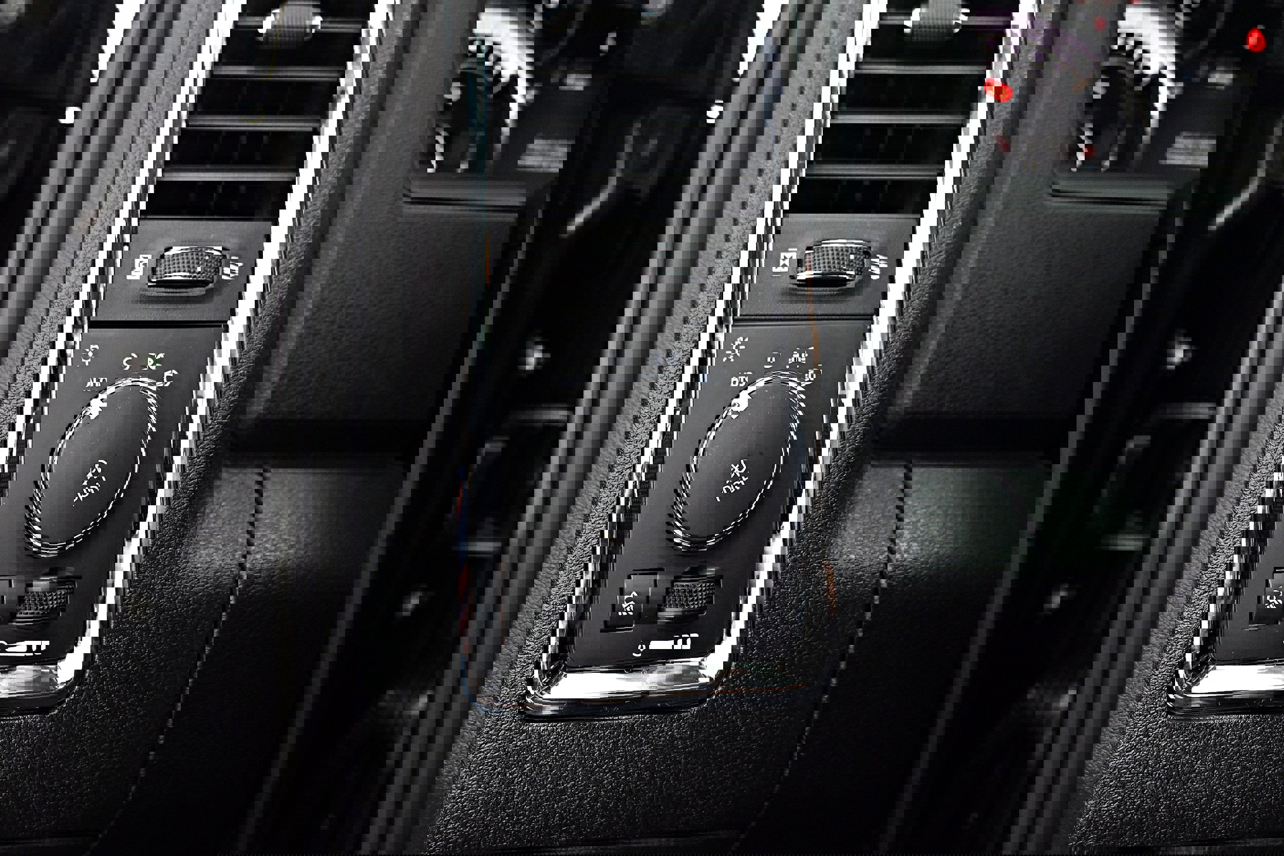 Used 2018 RAM 2500 Laramie w/ Snow Chief Group image 9