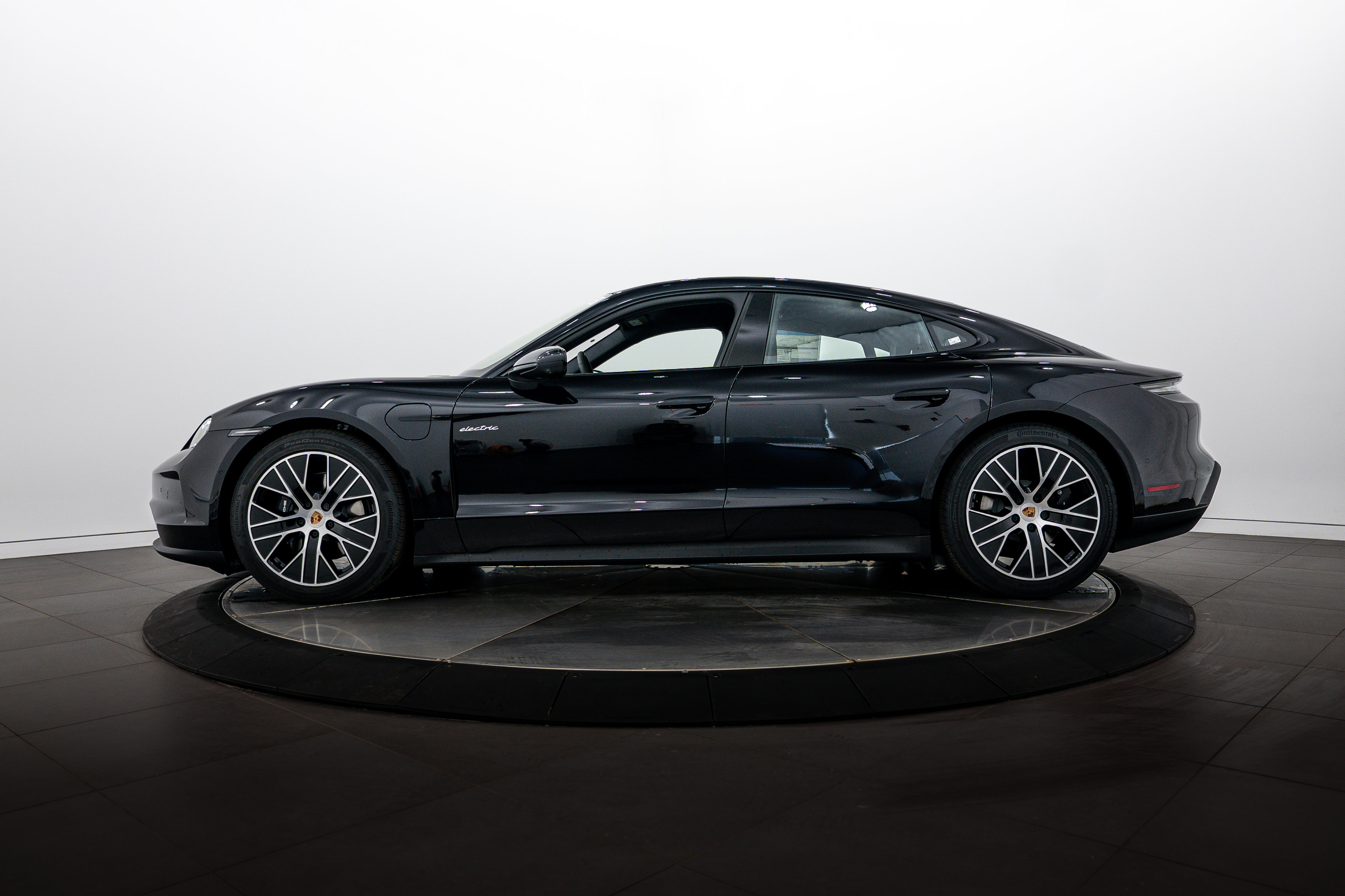 New 2026 Porsche Taycan AWD/4WD image 2