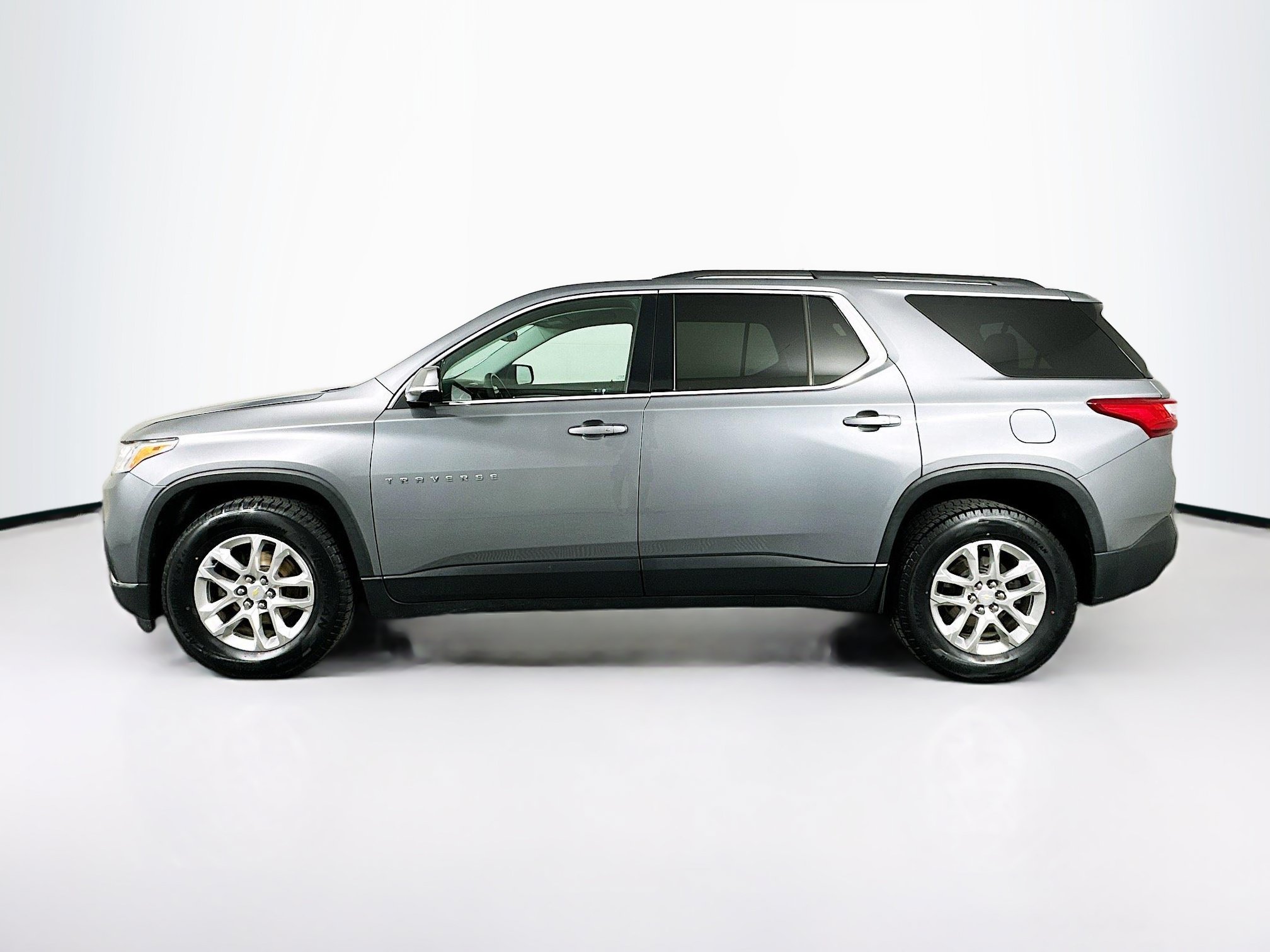 Used 2019 Chevrolet Traverse LT w/ LPO, Floor Liner Package AWD/4WD image 4