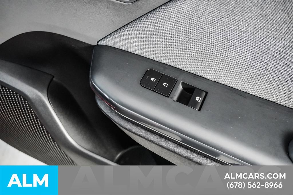 Used 2025 Kia K4 EX image 41