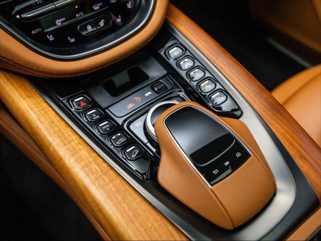 Used 2022 Aston Martin DBX image 10