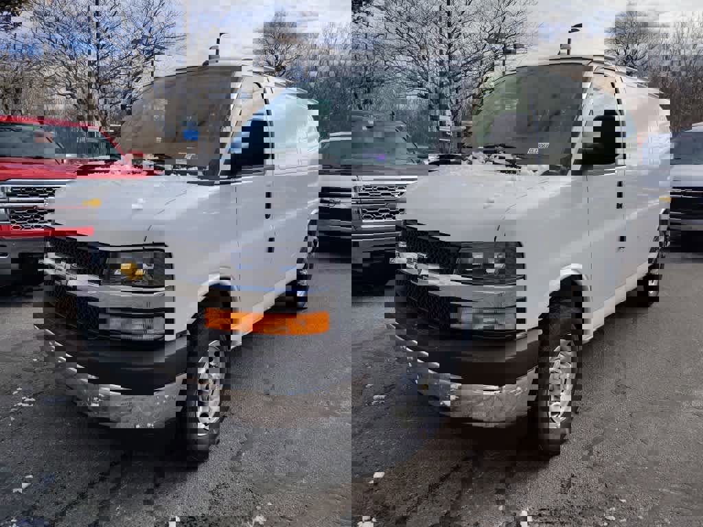 New 2025 Chevrolet Express 2500 w/ Driver Convenience Package image 6