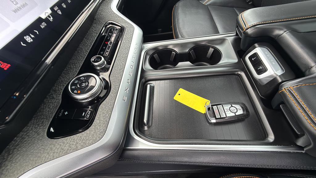 Certified 2025 Ford Expedition Tremor AWD/4WD image 26