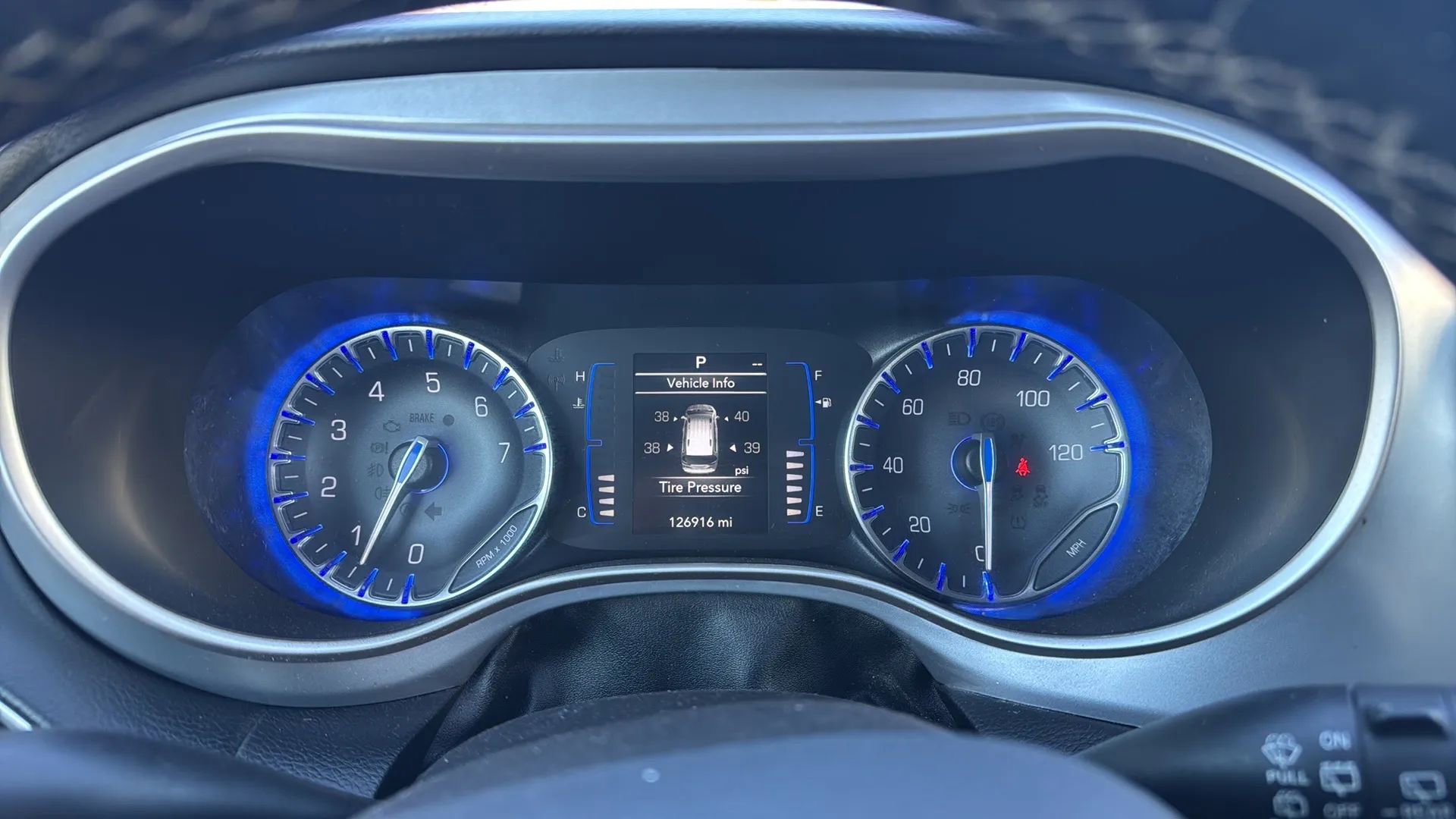 Used 2020 Chrysler Pacifica Touring w/ S Appearance Package FWD image 3