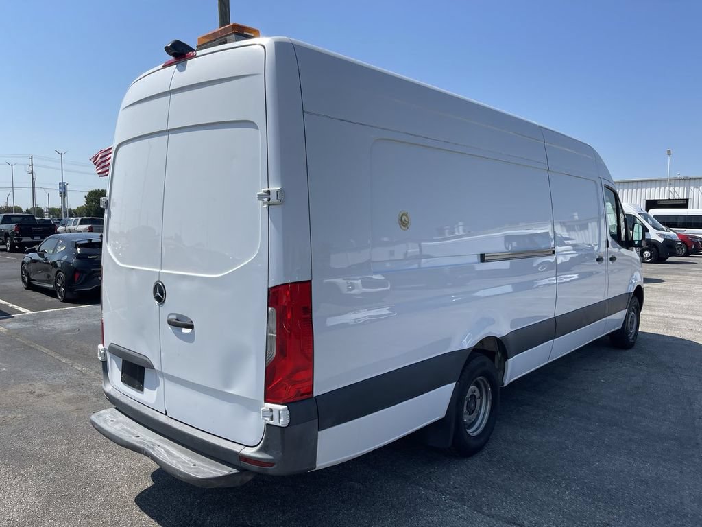 Used 2020 Mercedes-Benz Sprinter 3500 w/ Driver Convenience Package image 18