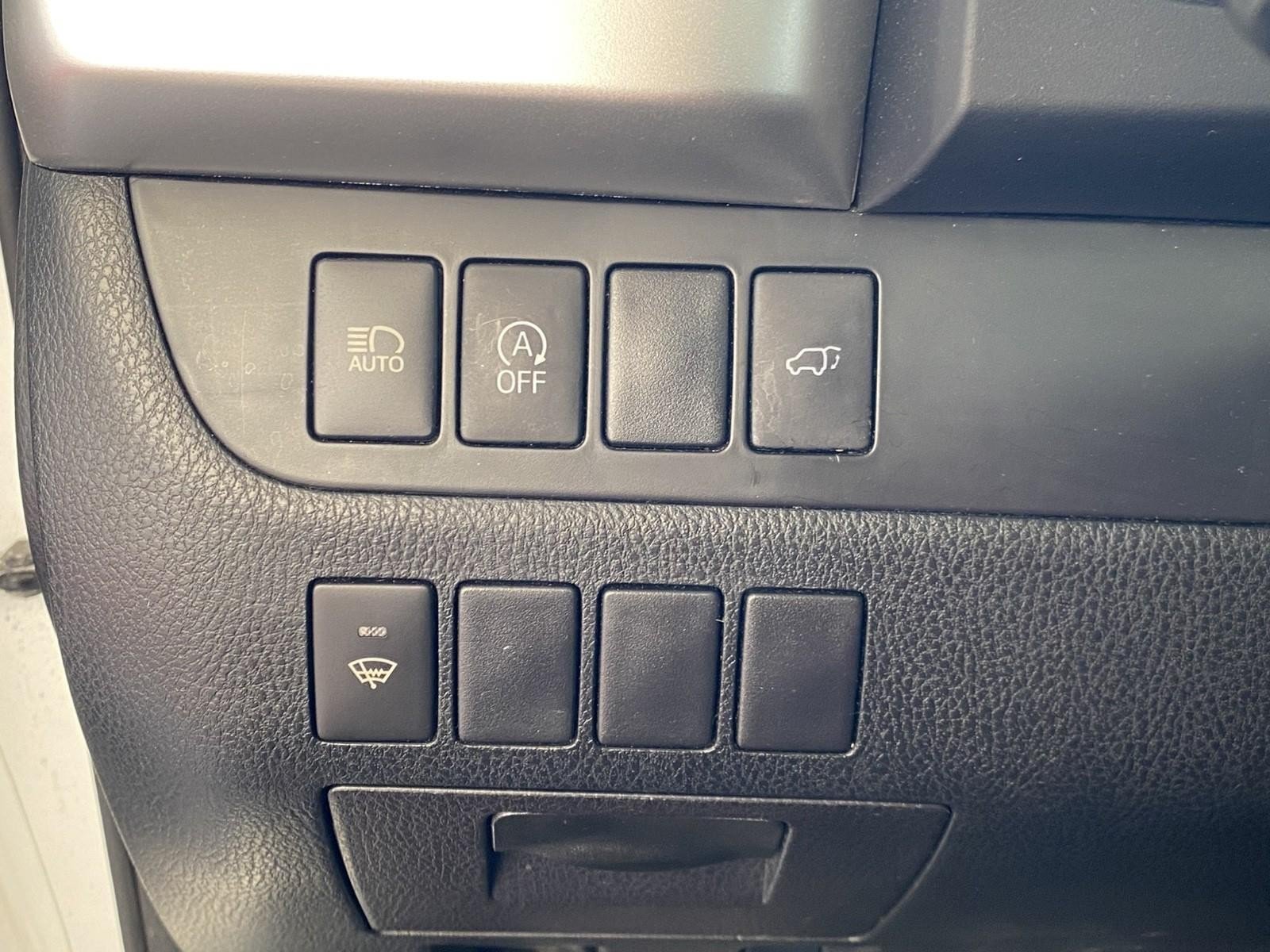 Used 2017 Toyota Highlander XLE AWD/4WD image 22