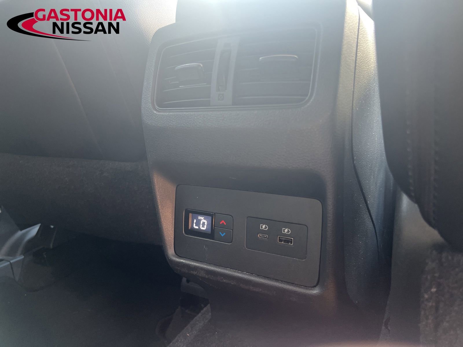 Used 2021 Nissan Rogue SL image 25