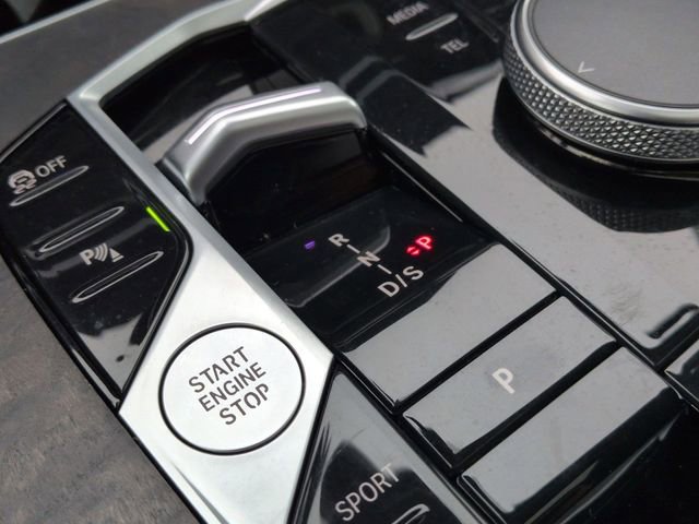 Used 2025 BMW X7 xDrive40i image 24