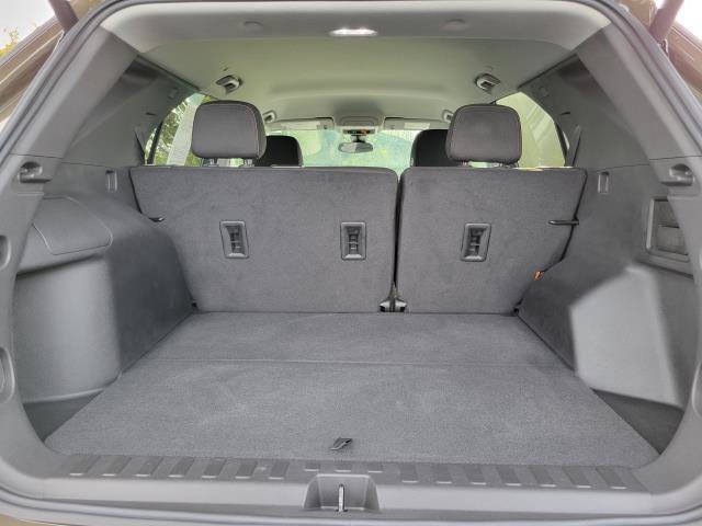 Used 2024 Chevrolet Equinox LT FWD image 9