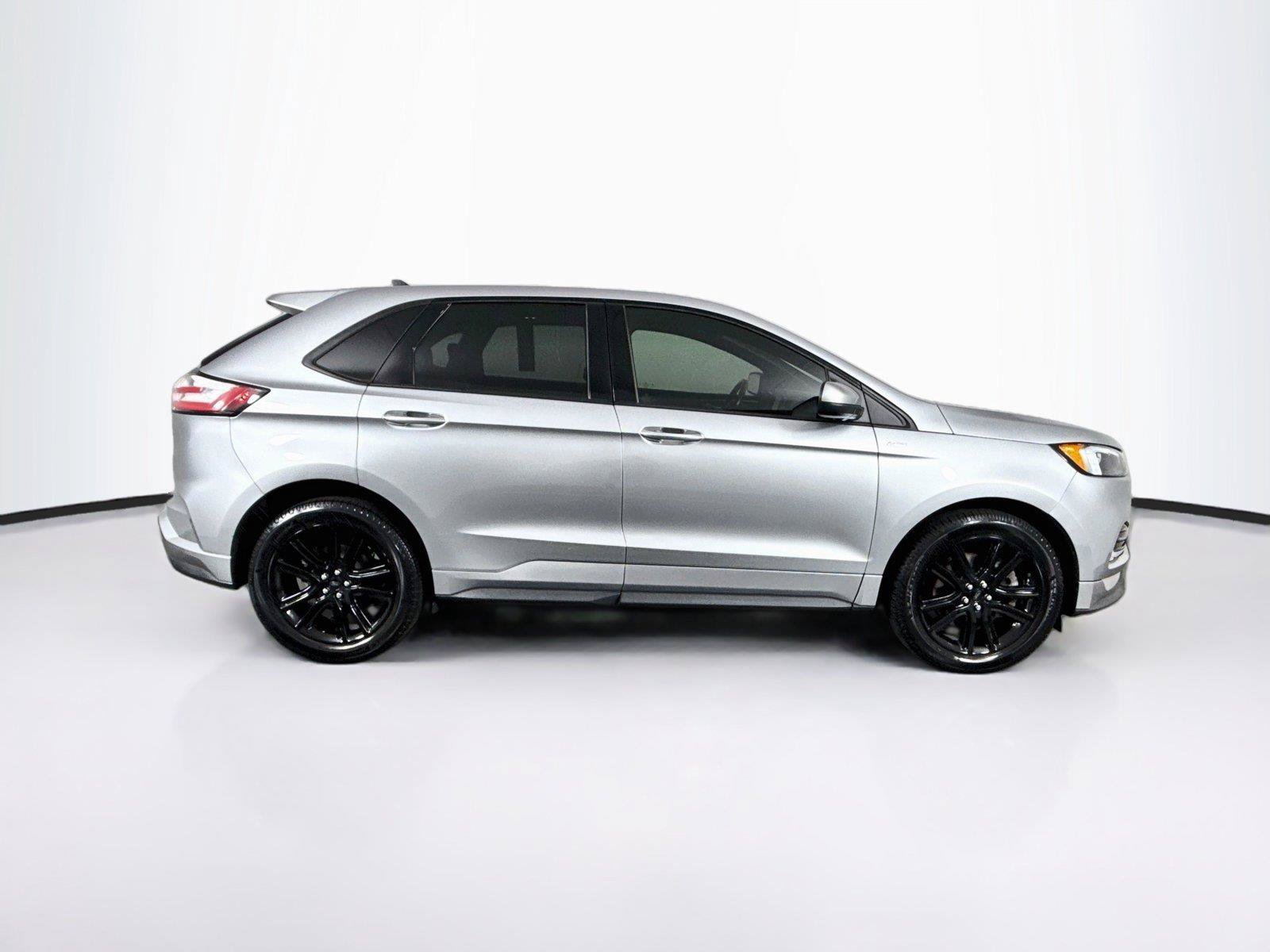 Used 2021 Ford Edge ST-Line FWD image 11