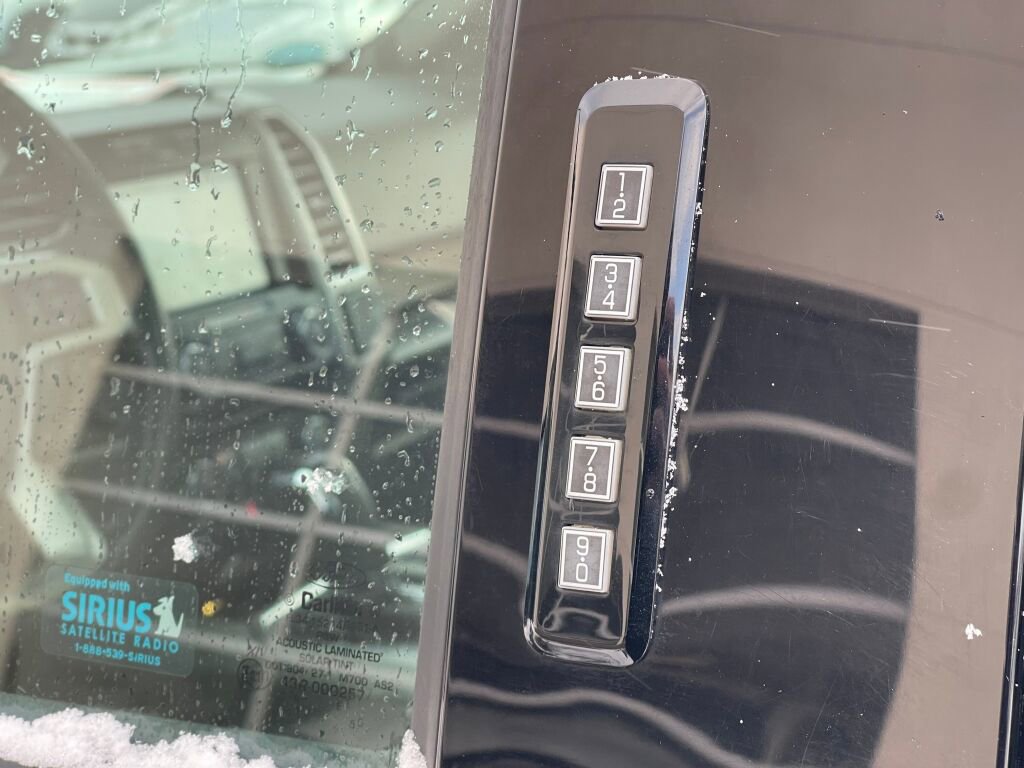 Used 2016 Ford F150 Lariat image 26