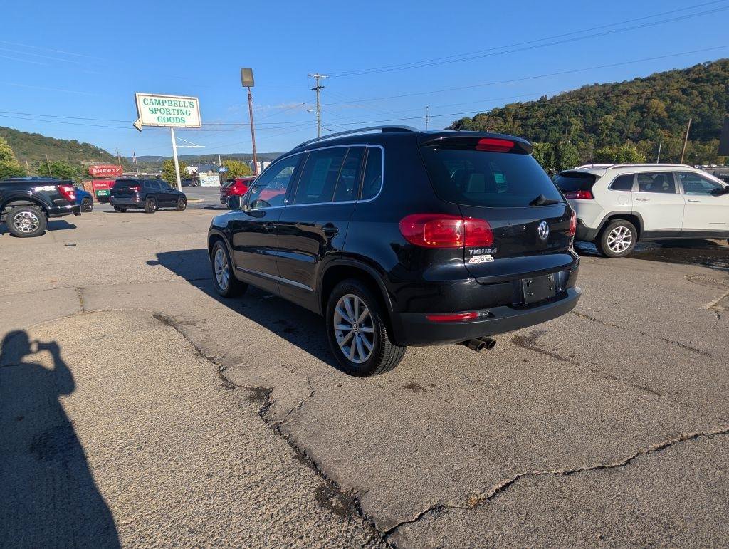 Used 2017 Volkswagen Tiguan Wolfsburg Edition AWD/4WD image 6
