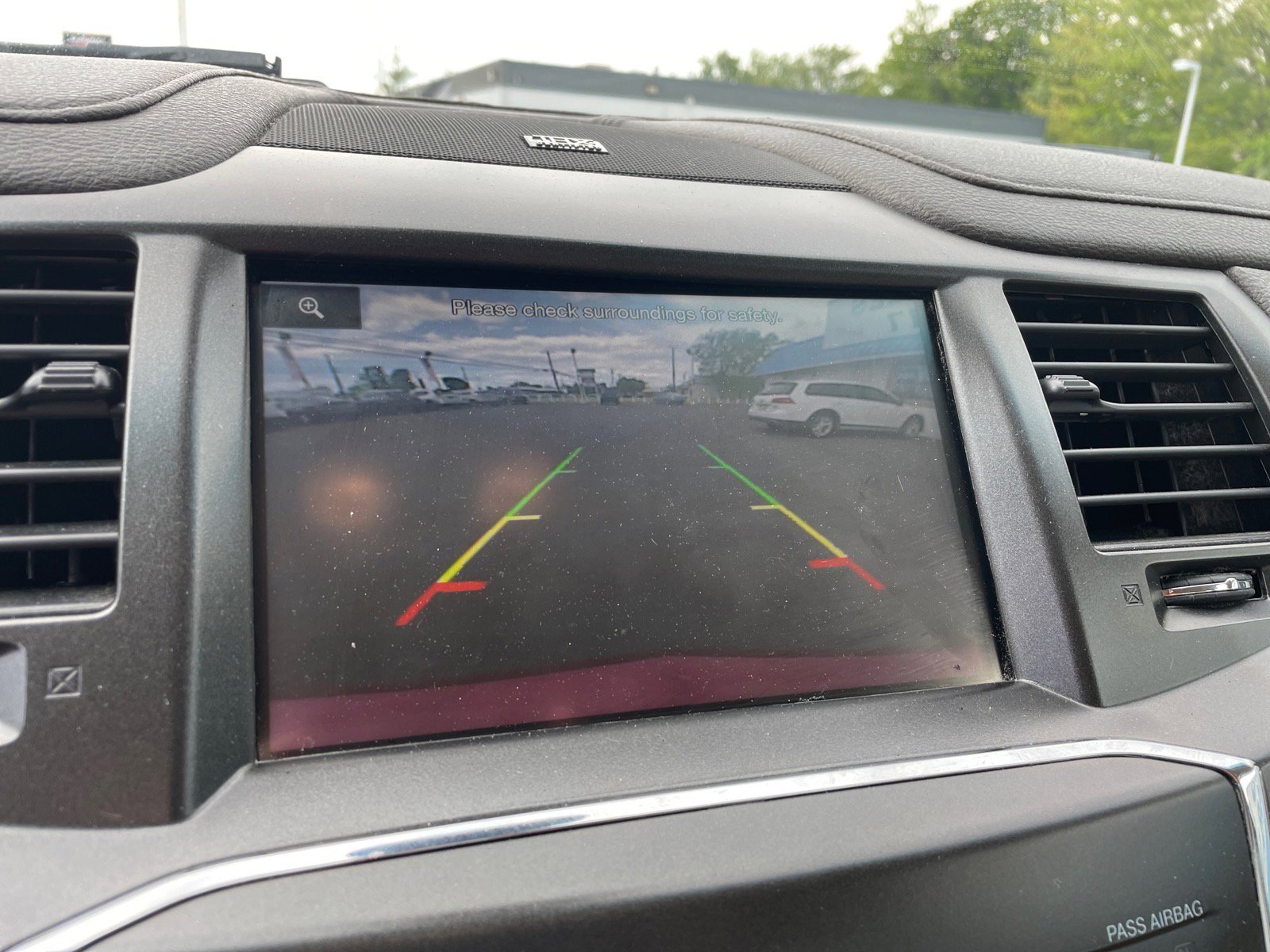 Used 2015 Lincoln MKS AWD w/ Equipment Group 201A image 21
