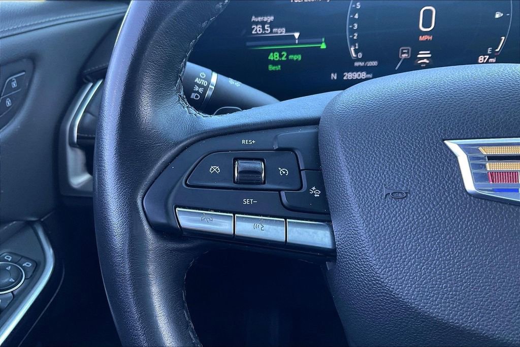 Used 2025 Cadillac XT4 Premium Luxury image 17