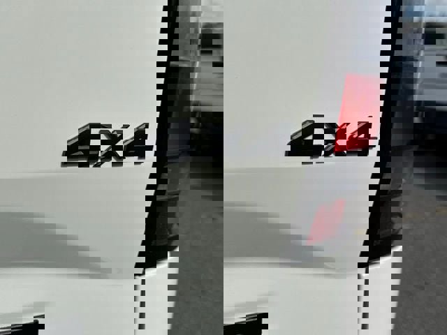 New 2026 Nissan Frontier SV w/ Tow Package image 15