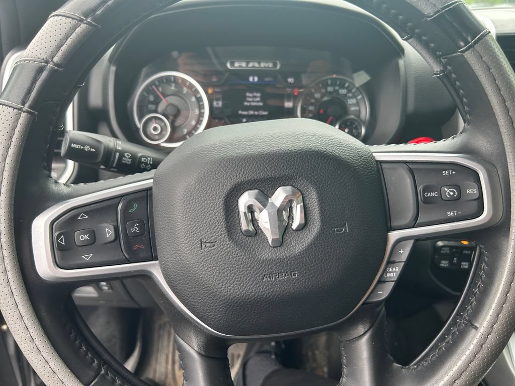 Used 2022 RAM 1500 Big Horn w/ Night Edition AWD/4WD image 15