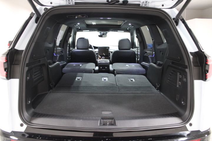 New 2026 GMC Acadia Denali image 16