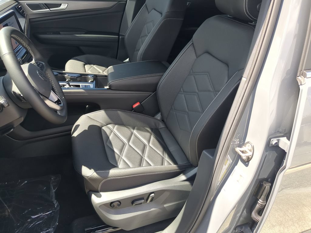 New 2026 Volkswagen Atlas Cross Sport SE FWD image 20