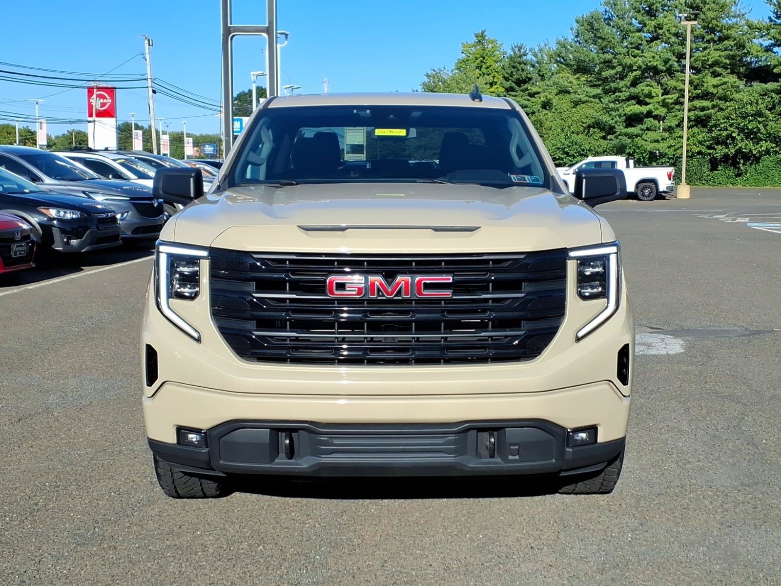 Certified 2022 GMC Sierra 1500 Elevation w/ X31 Off-Road Package AWD/4WD image 9