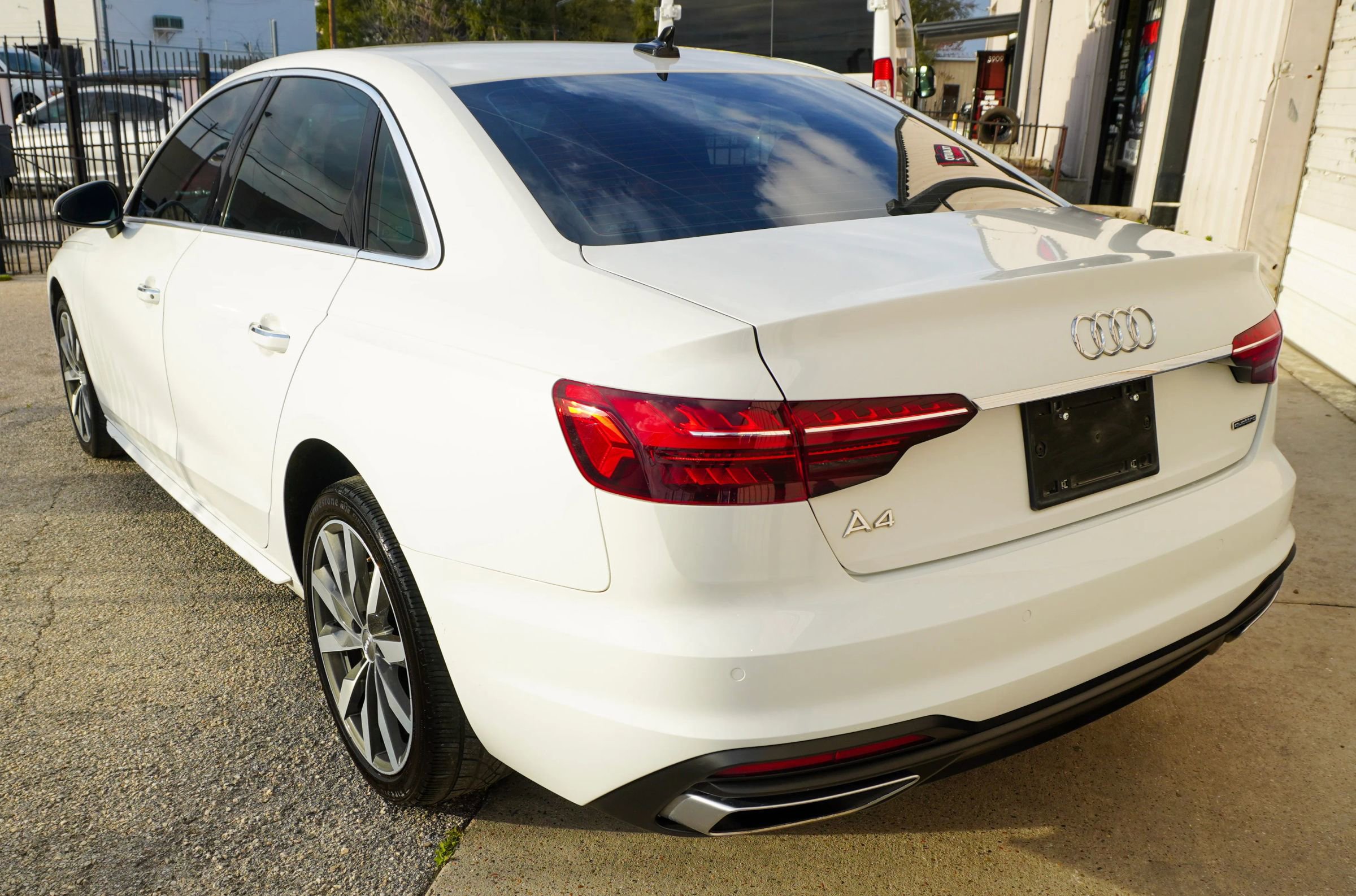 Used 2021 Audi A4 2.0T Premium w/ Convenience Package image 5