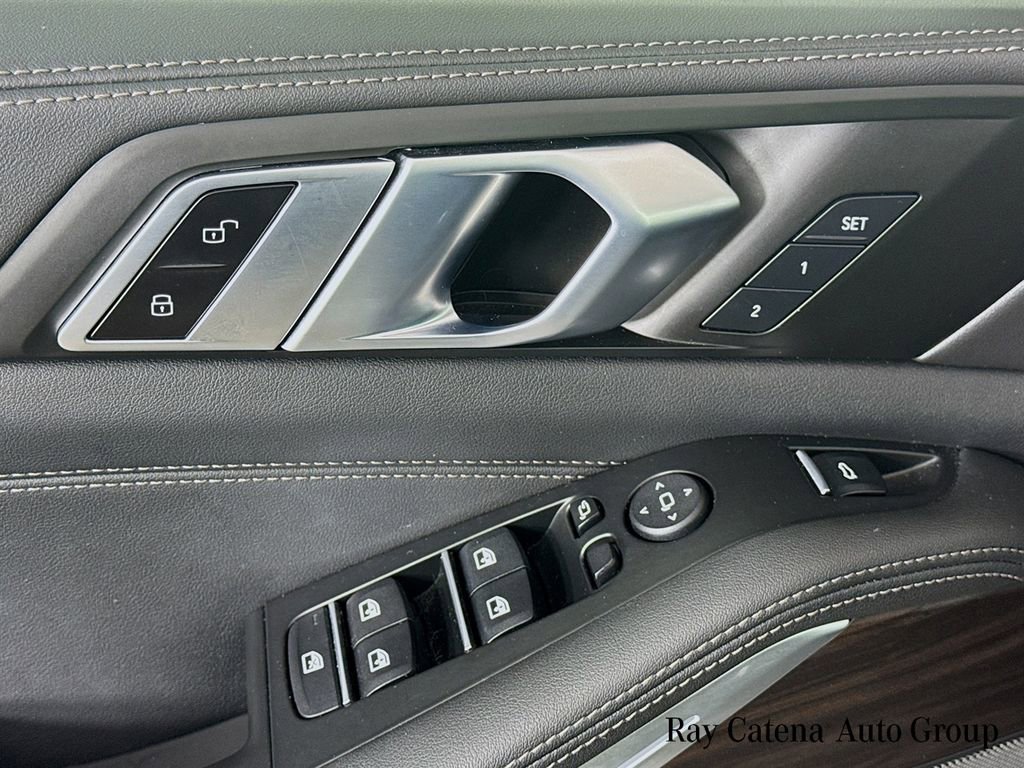 Certified 2024 BMW X5 xDrive50e w/ Premium Package image 18