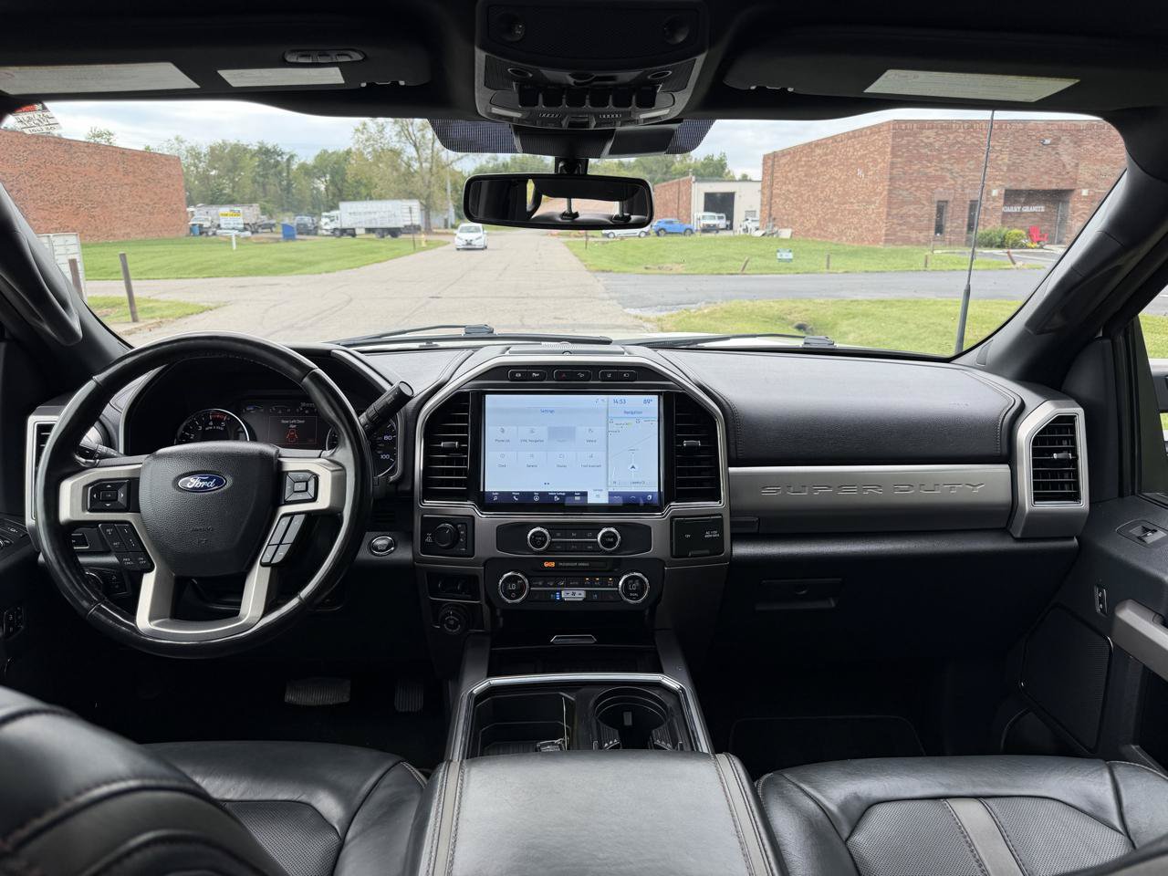Used 2022 Ford F250 Platinum w/ FX4 Off-Road Package AWD/4WD image 40