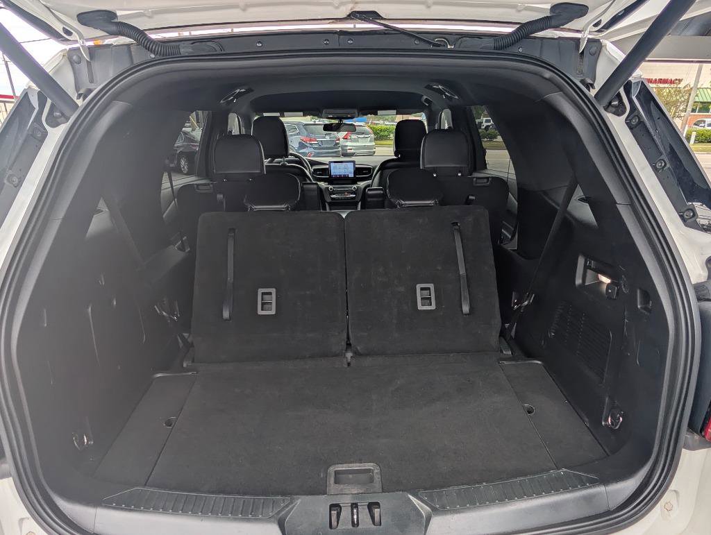 Used 2020 Ford Explorer XLT w/ Equipment Group 202A AWD/4WD image 52