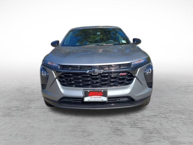 Used 2024 Chevrolet Trax RS image 2