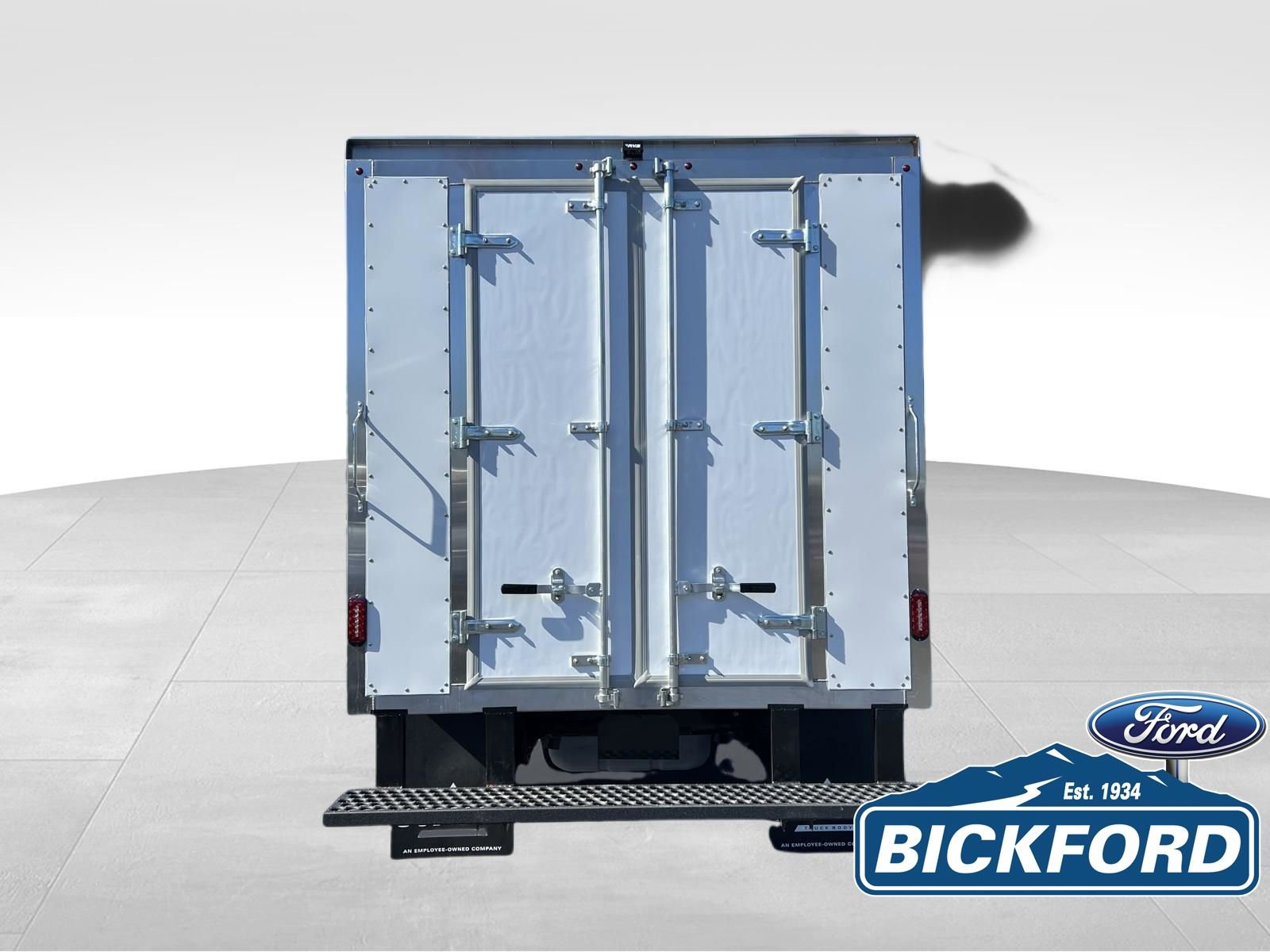 New 2026 Ford E-350 and Econoline 350 Super Duty w/ Interior Upgrade Package image 6