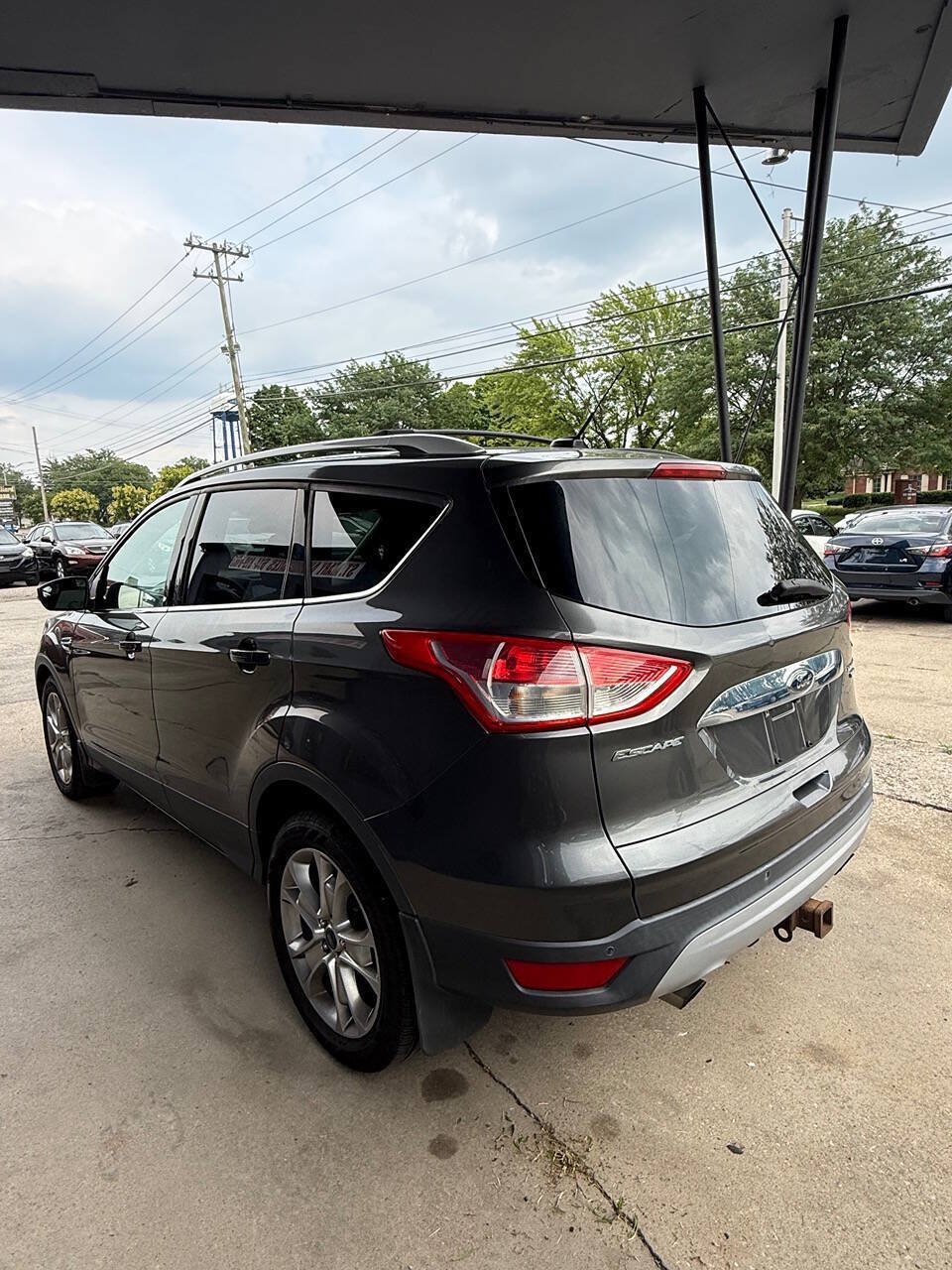 Used 2016 Ford Escape Titanium AWD/4WD image 4