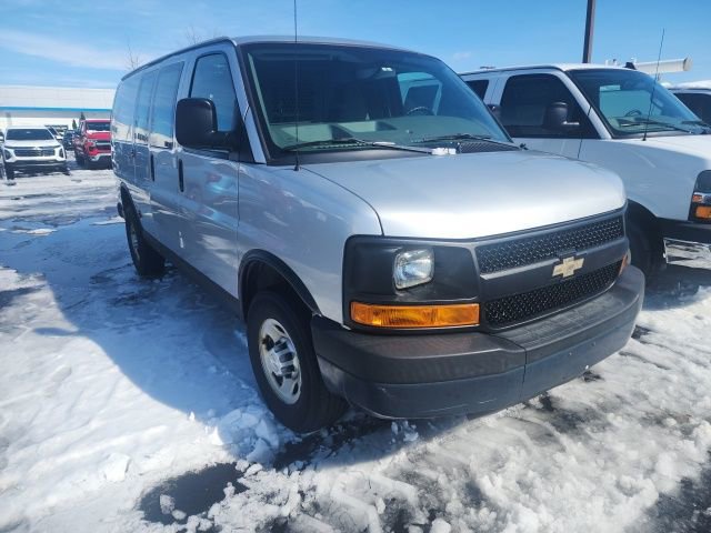 Used 2016 Chevrolet Express 2500 Work Van 3D Cargo Van image 2