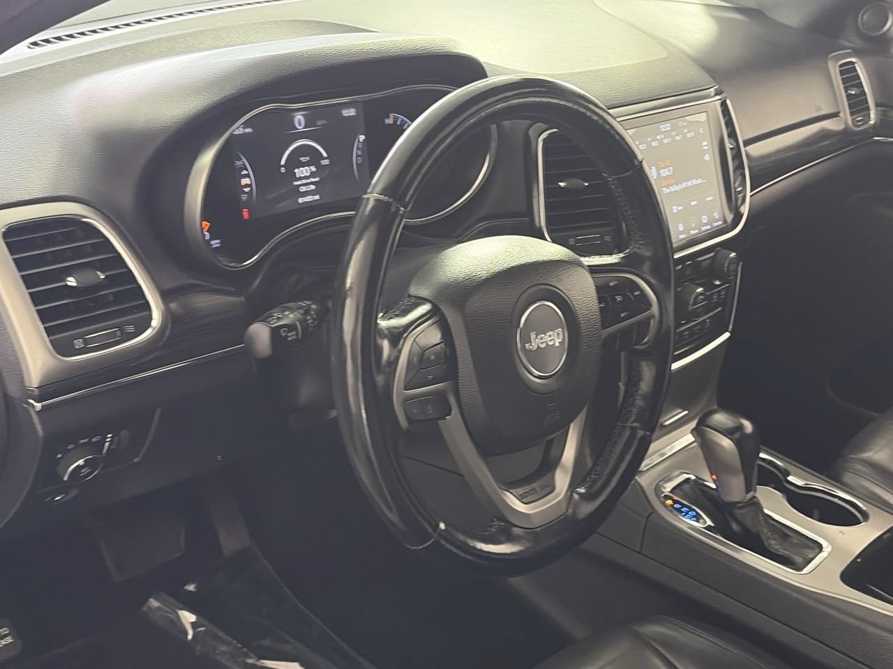 Used 2022 Jeep Grand Cherokee Limited RWD image 12