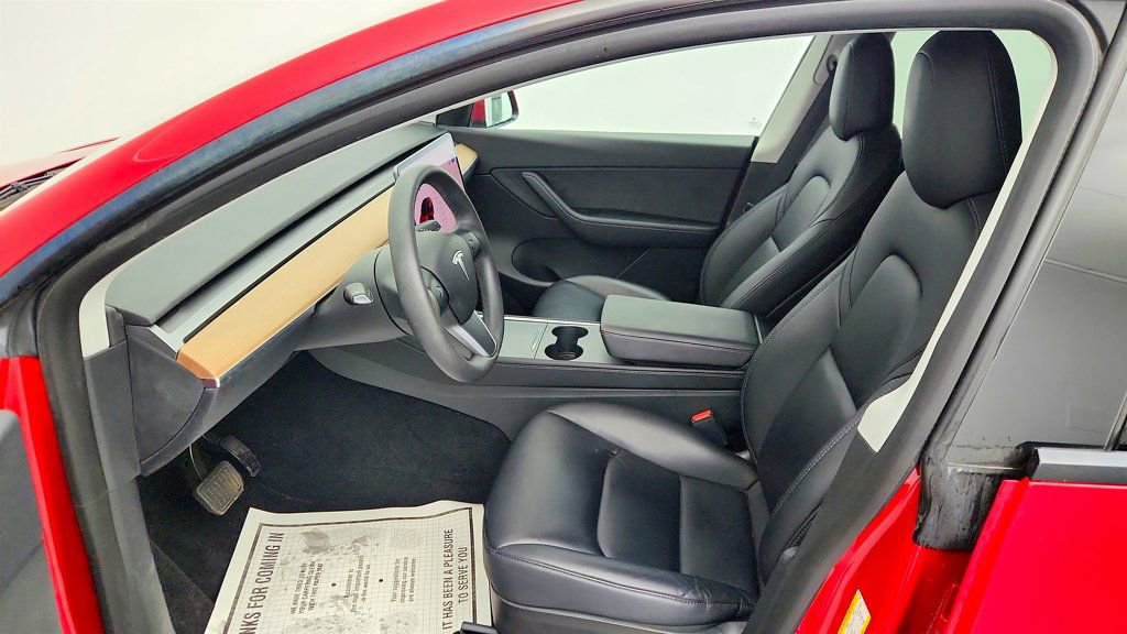 Used 2022 Tesla Model Y Long Range AWD/4WD image 24