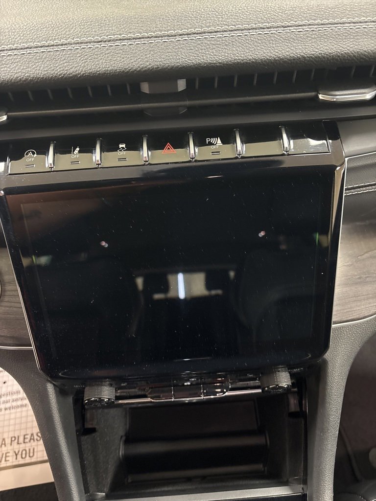 Used 2022 Jeep Grand Cherokee L Limited image 17