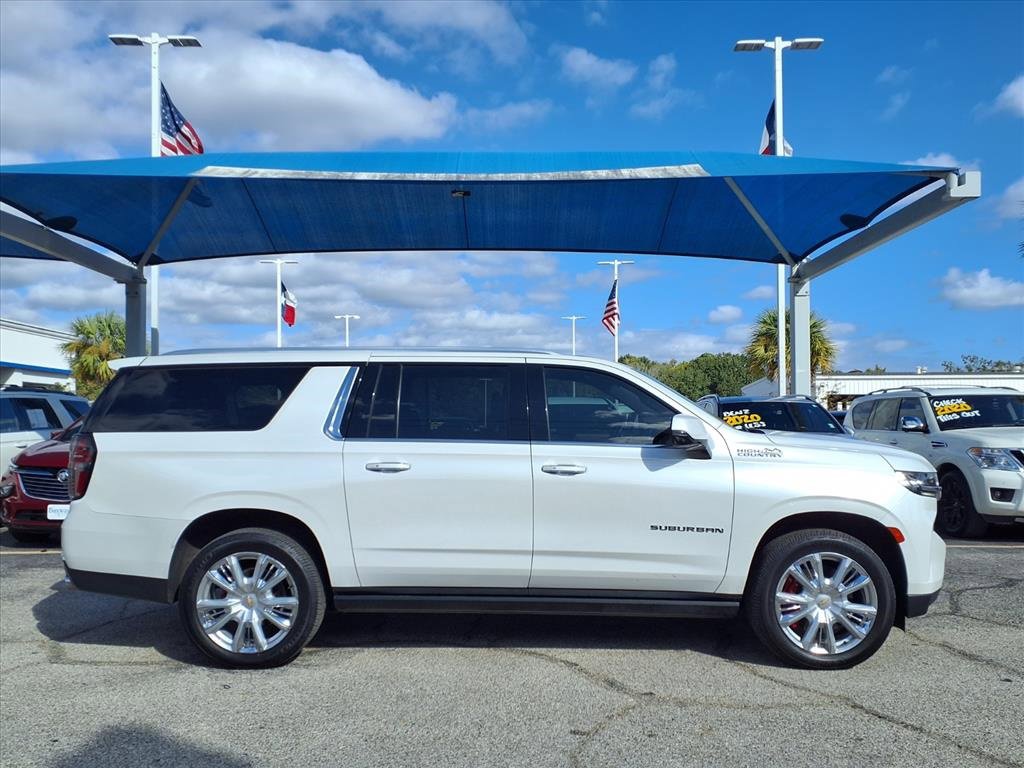 Used 2022 Chevrolet Suburban High Country w/ LPO, Illumination Package image 21