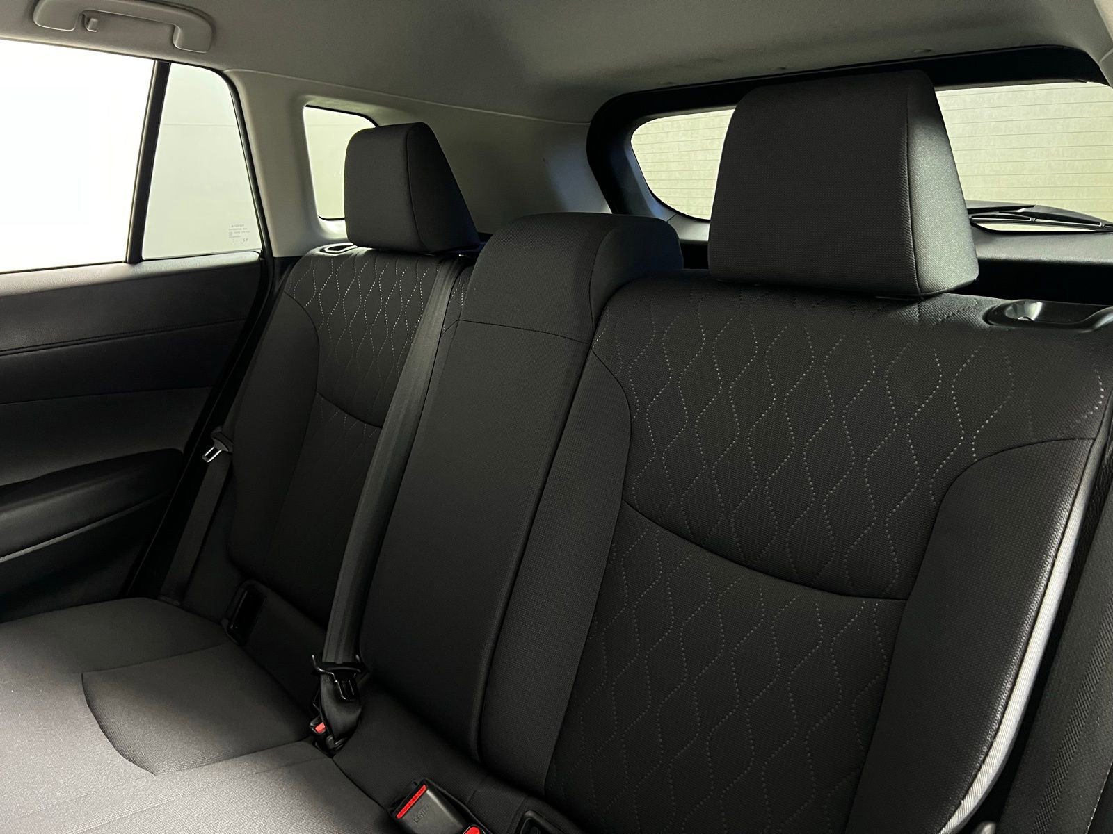 Certified 2025 Toyota Corolla Cross LE image 22