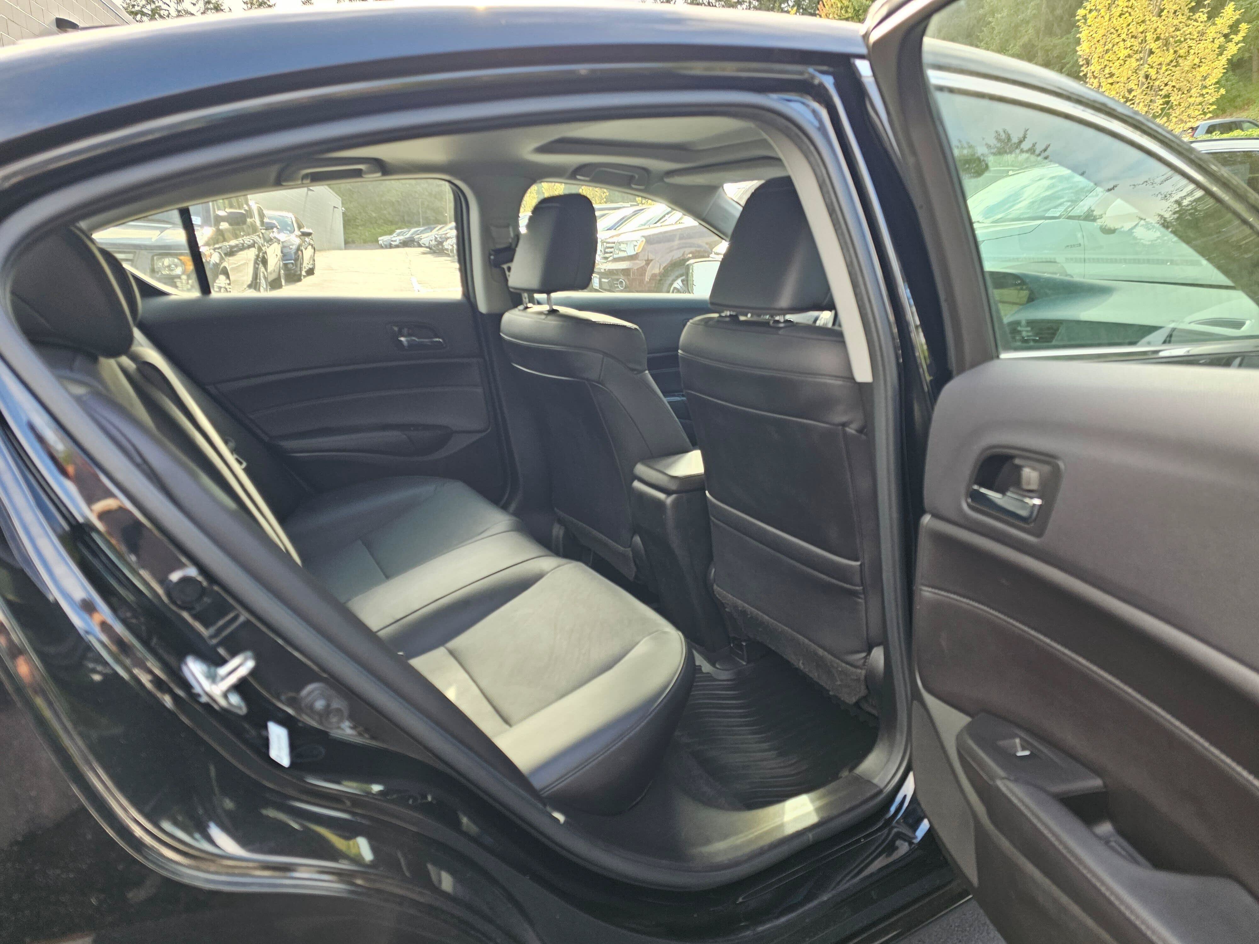 Used 2017 Acura ILX FWD image 14