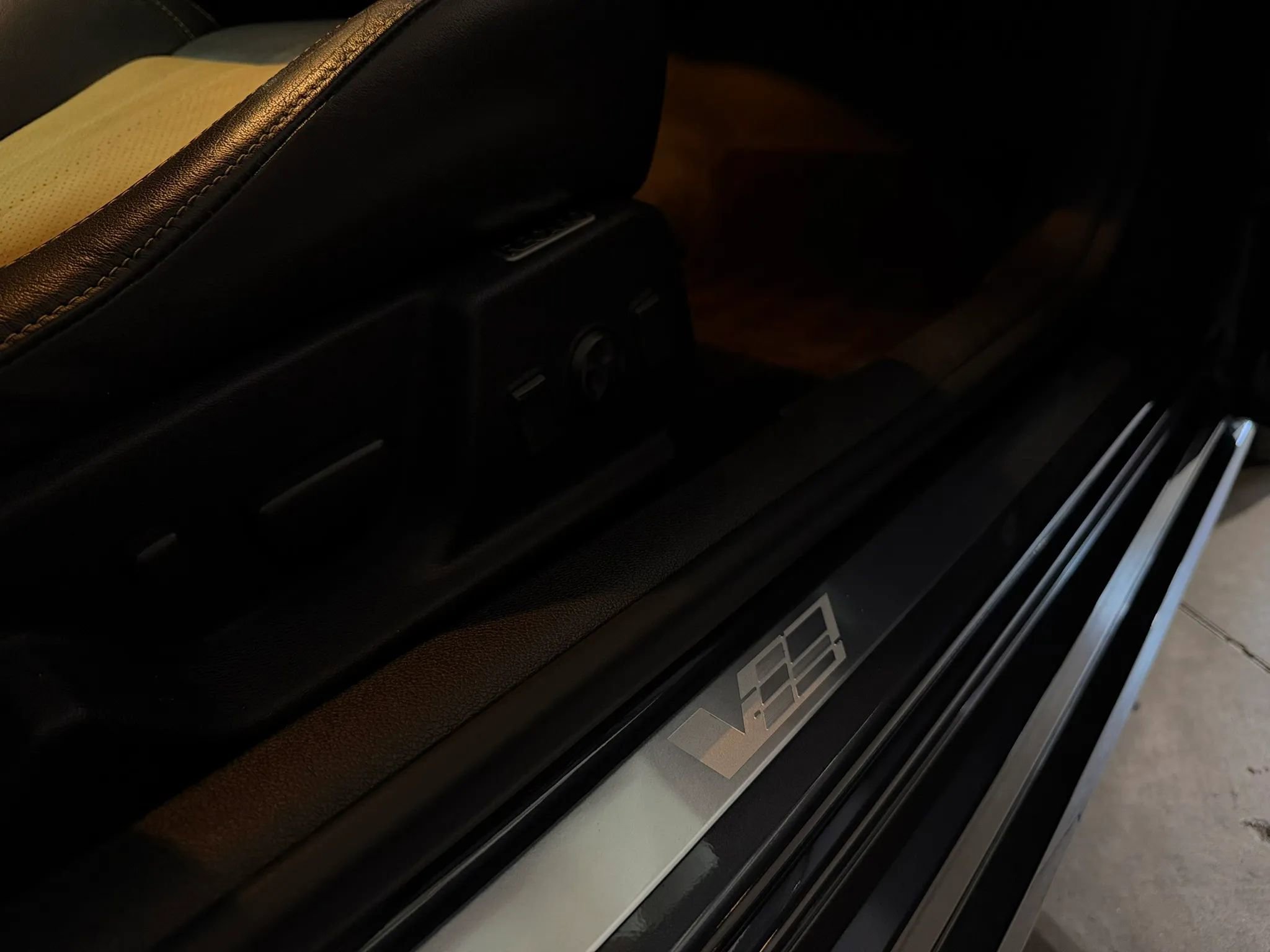 Used 2011 Cadillac CTS V w/ Wood Trim Package RWD image 30