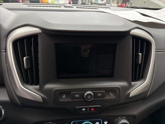 Used 2023 GMC Terrain SLE w/ Driver Convenience Package image 12