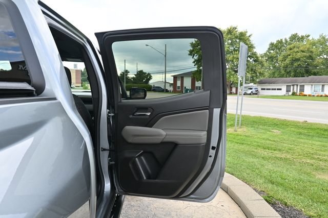 Used 2025 Chevrolet Colorado ZR2 w/ Technology Package AWD/4WD image 20